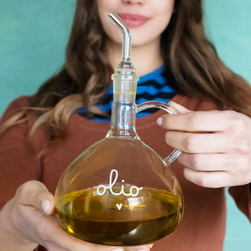 Bottiglia ampolla per olio in vetro borosilicato con scritta “Olio” e cuore, con beccuccio antigoccia, capacità 610 ml
